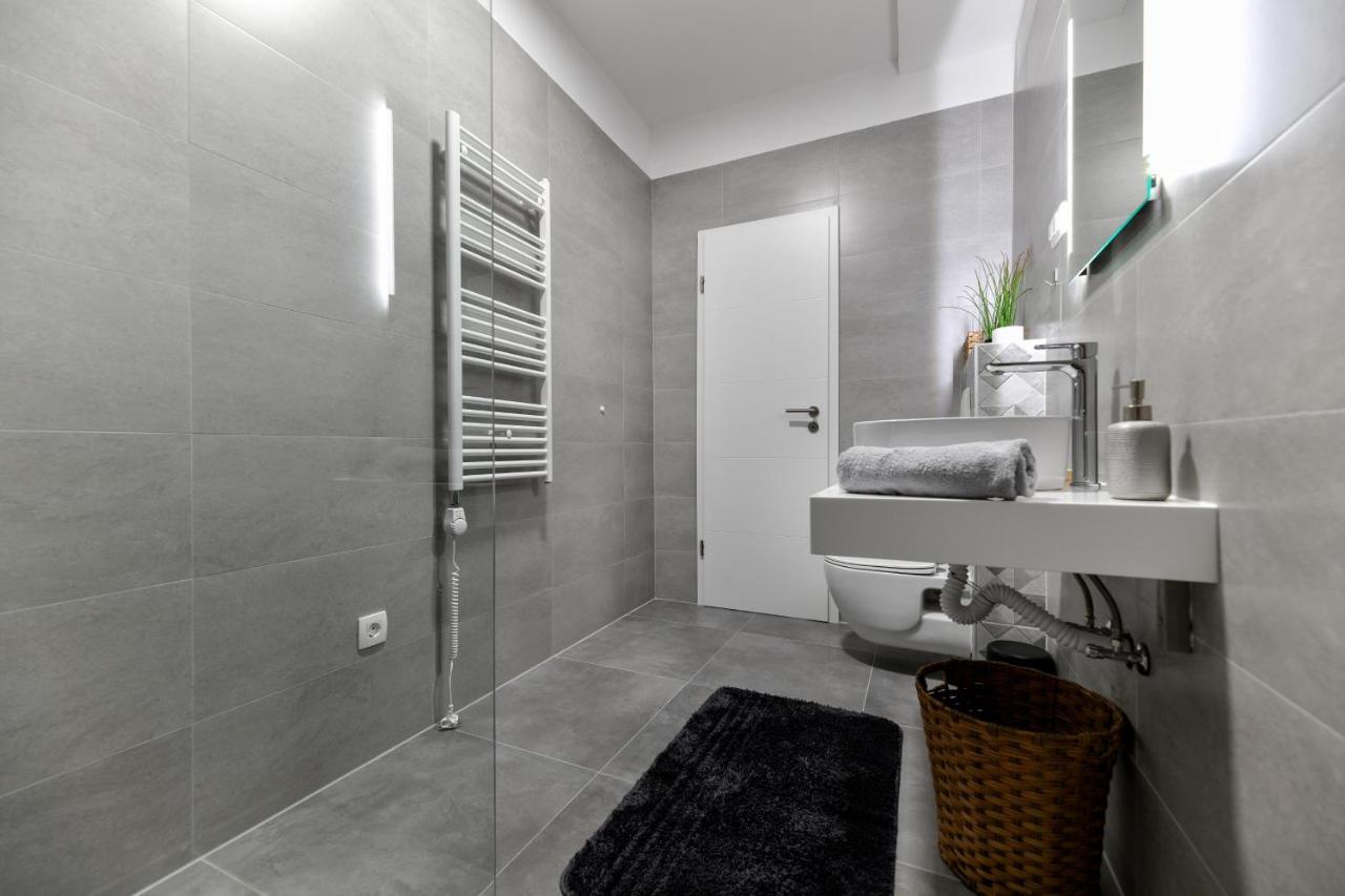 Luxe Apartments Zadar Bagian luar foto