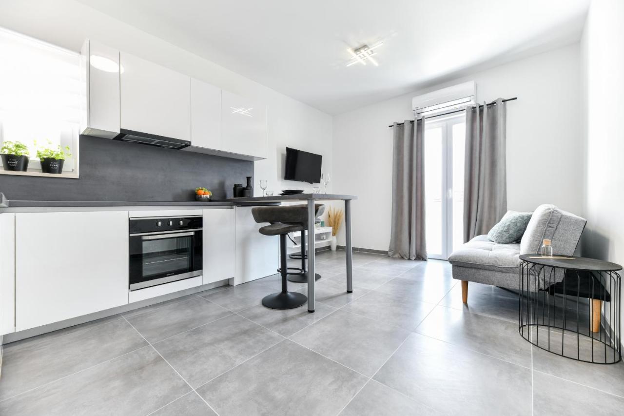 Luxe Apartments Zadar Bagian luar foto